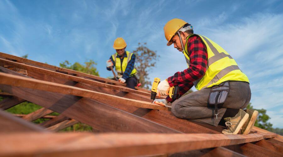 Expert Emergency Roof Repairs services in Almont, MI